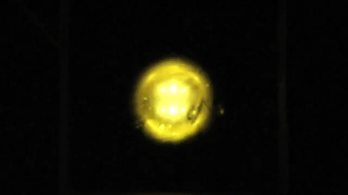Animation of a light wave sphere expanding from radius 1 to radius 3 before collapsing